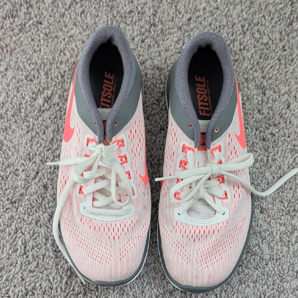 Nike Women's Athletic Shoes in Orange and Gray